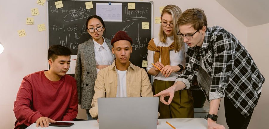 Support and Test Engineers